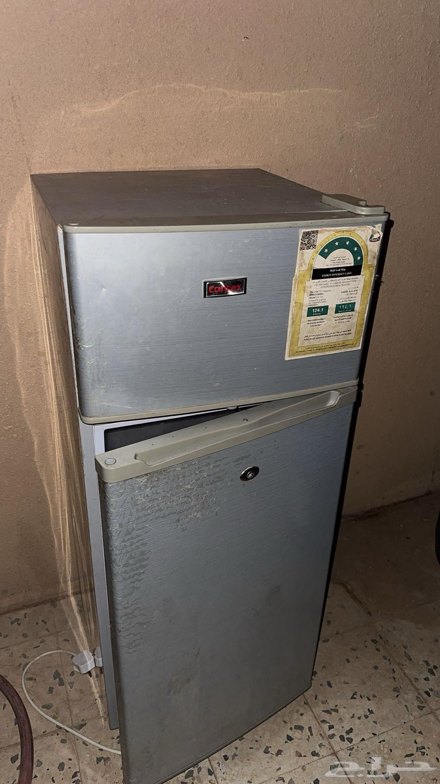 ثلاجة حجم وسط للبيع64257765750018110