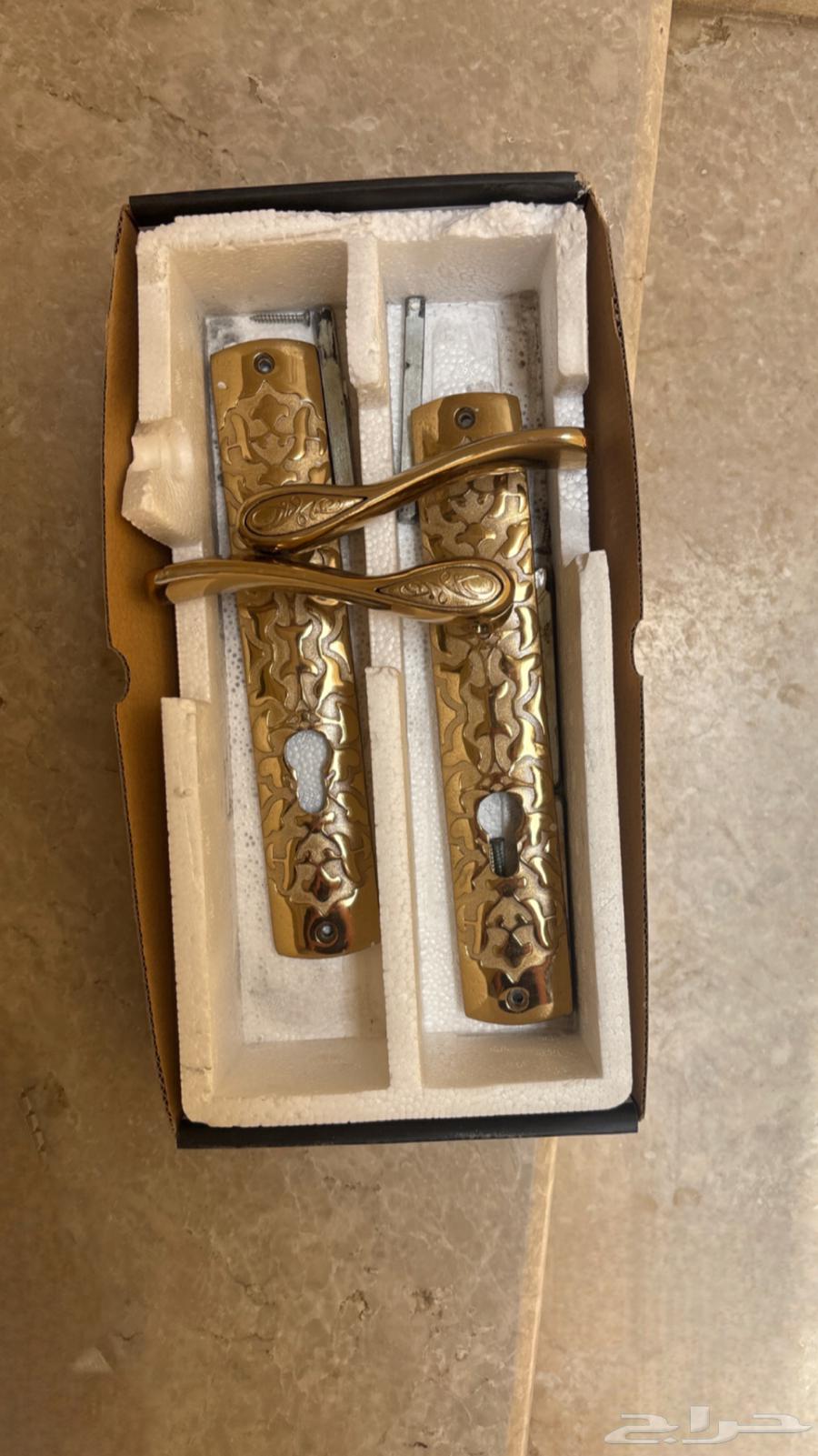 مقابض أبواب فاخرة جديدة لون ذهبي بالكرتون64262851692803114