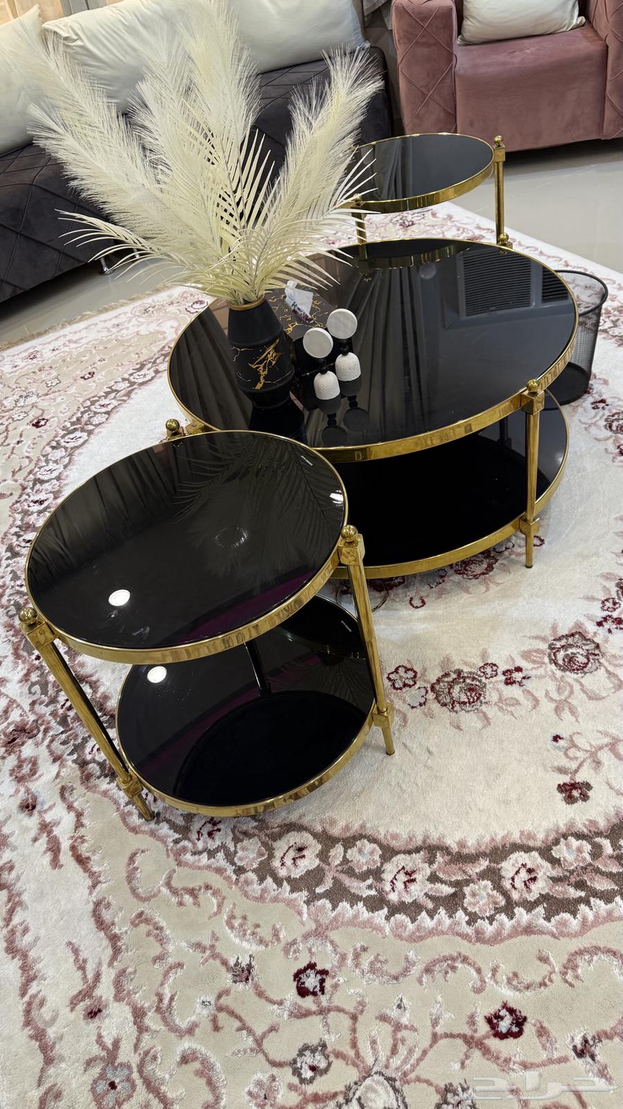 Tables, Curtains, and Carpets64257562553731110