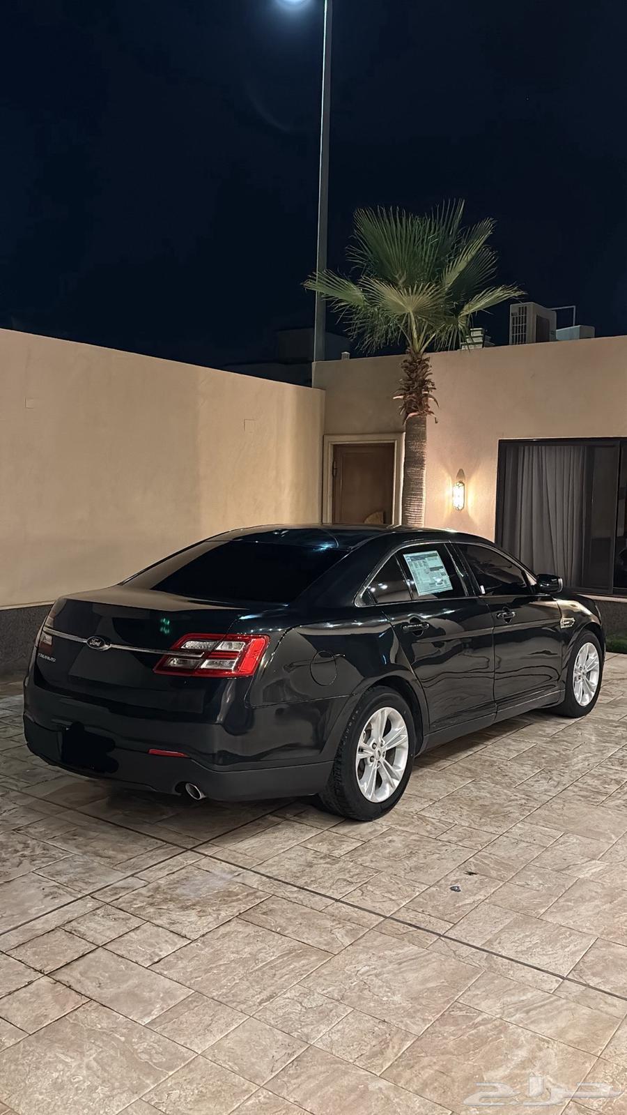 تورس موديل 201564421661895298112