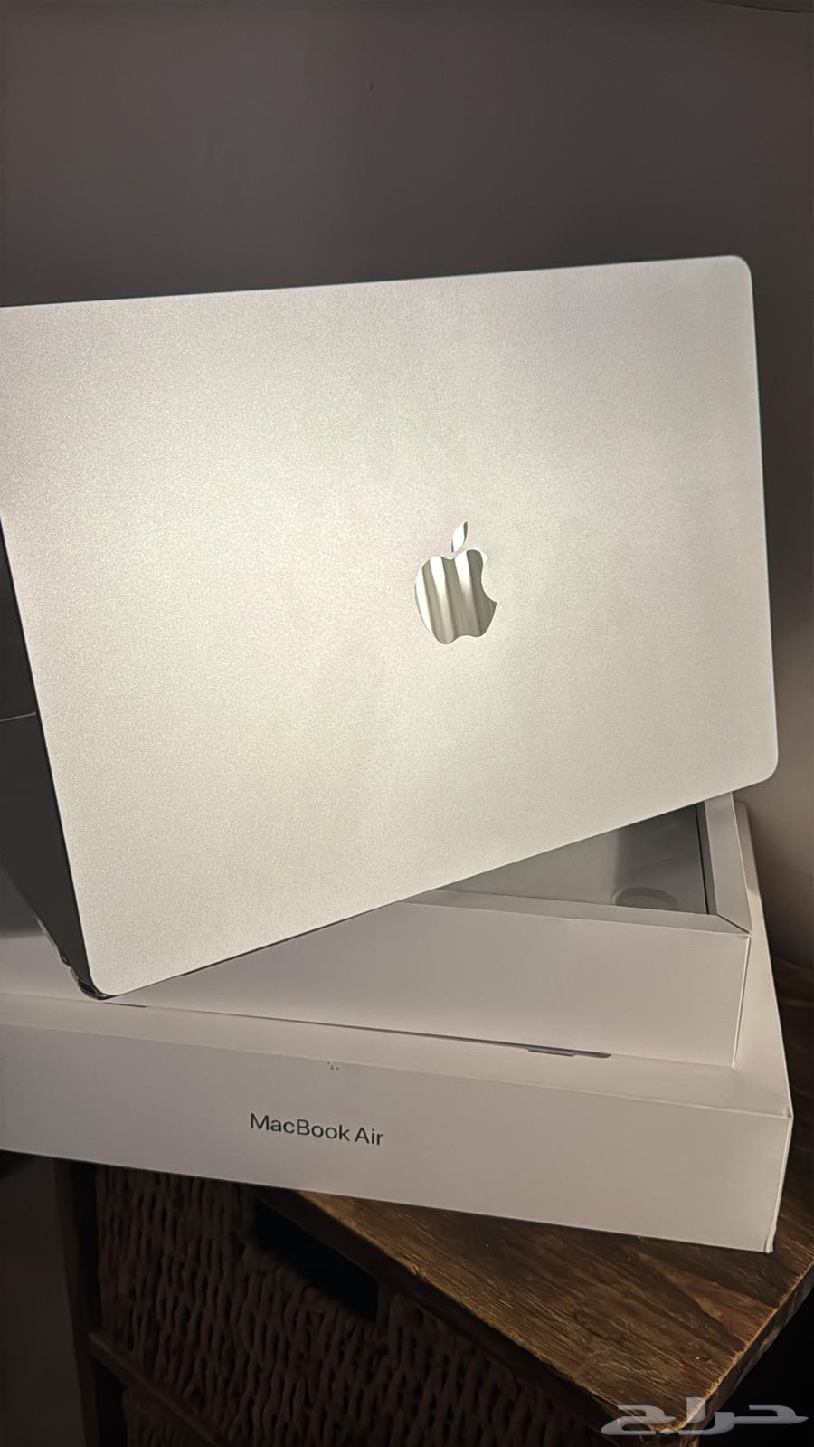 ماك بوك إير للبيع64257562745730111