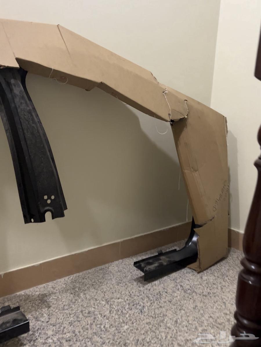 رفرف خلفي مع قشرة الأبواب الجنب الأيمن فورد تورس 202564422218828033111