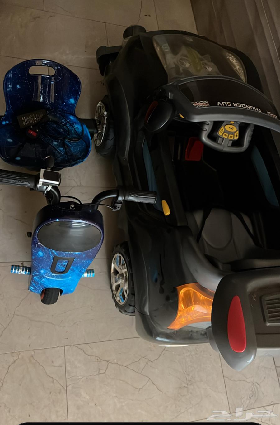 للبيع سيارة اطفال وسكوتر64266866899457110