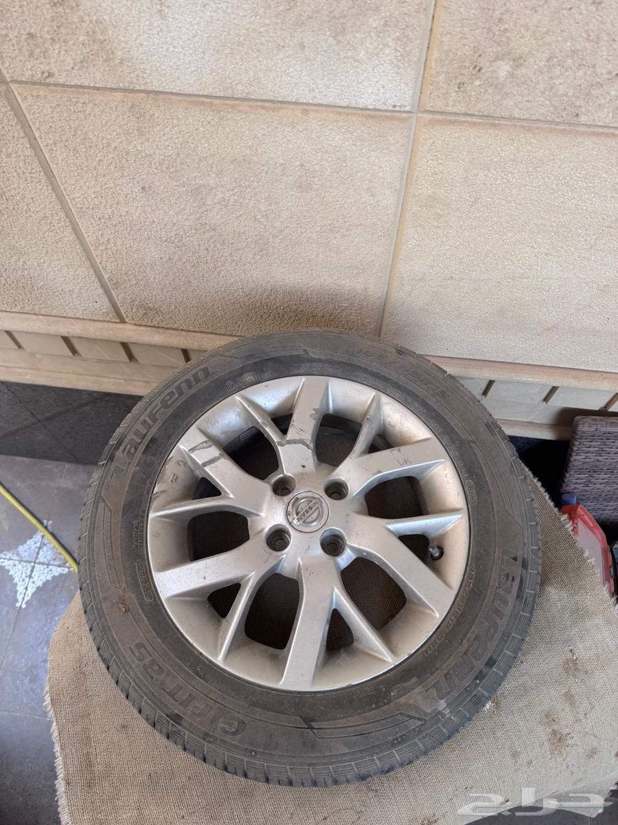 للبيع جنط نيسان صني اصلي64421066922881112