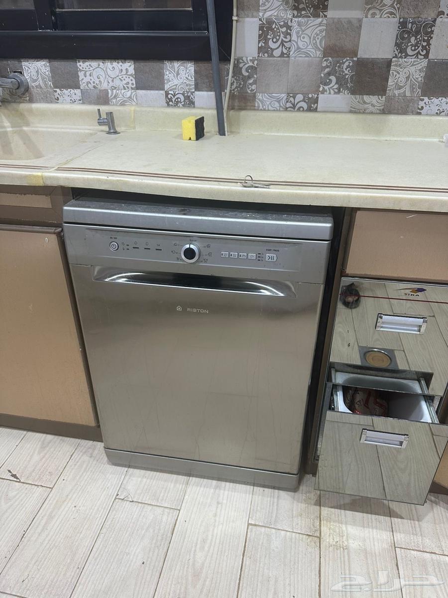 Used and almost new, clean and complete furniture64257389741187112