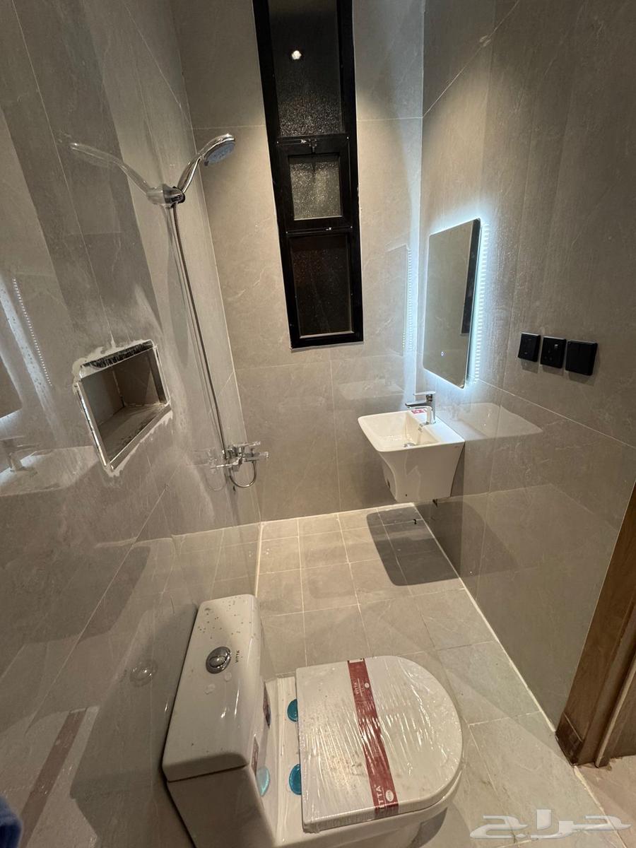 فلة للبيع بناء شخصي حي طويق64263207186435112