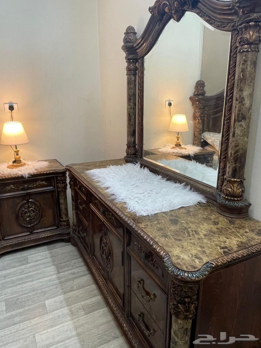 غرفة نوم من المطلق64270186345089114