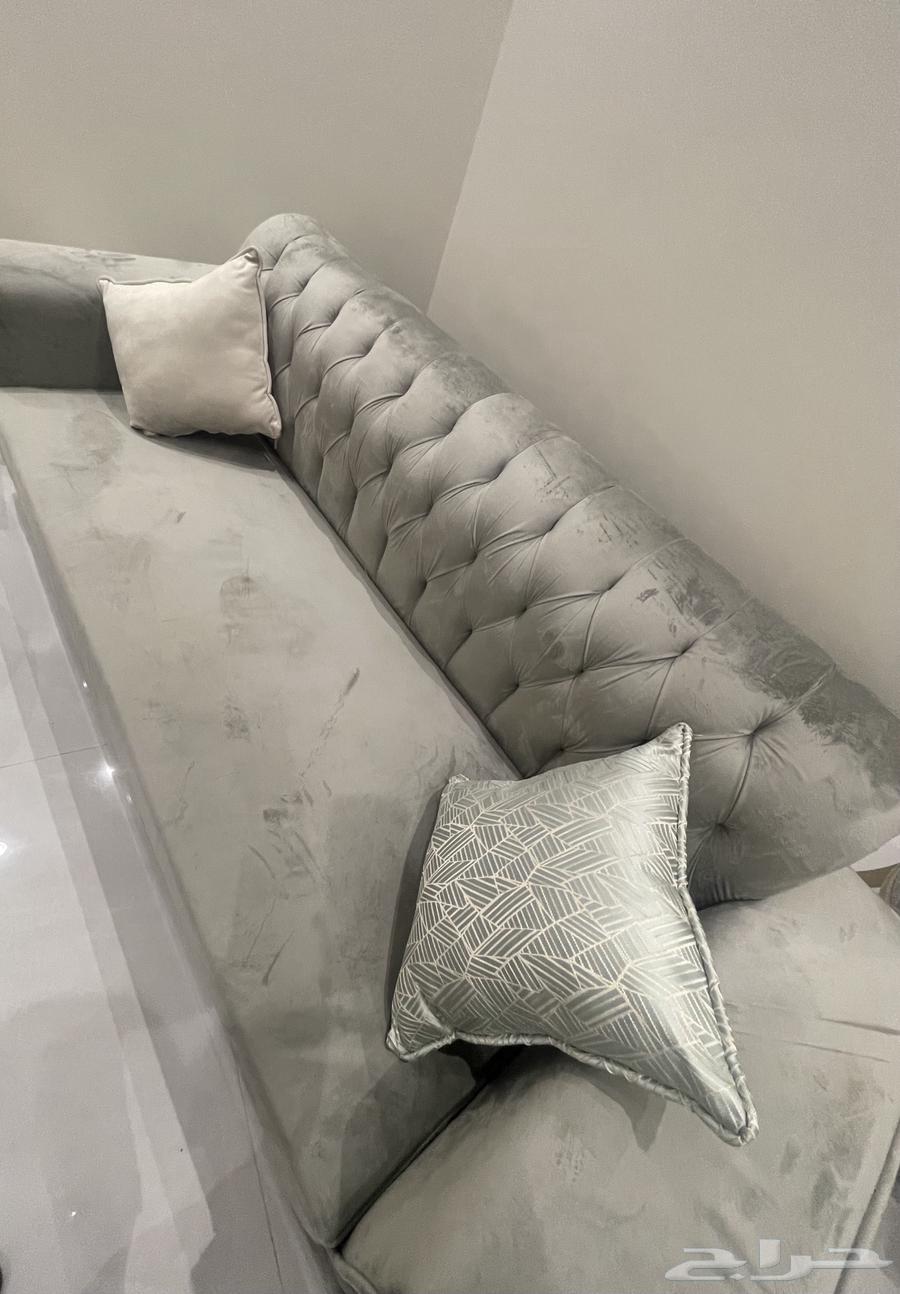 طقم كنب شبه جديد للبيع64256447936641112