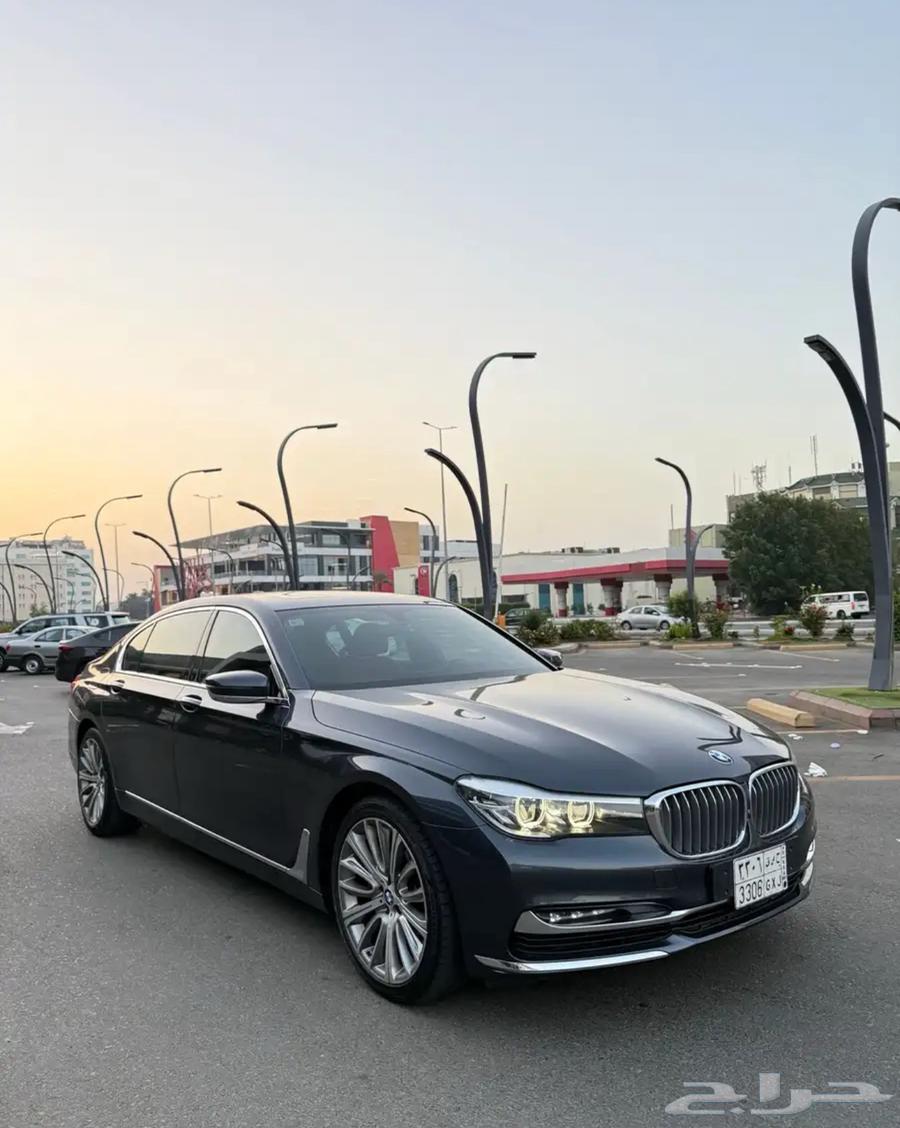 بي ام 740 مواصفات الفل 201964421567446401110