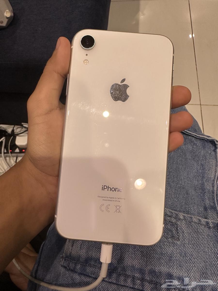 Genuine iPhone 64GB XR, very clean (battery 81%)64260587384707112