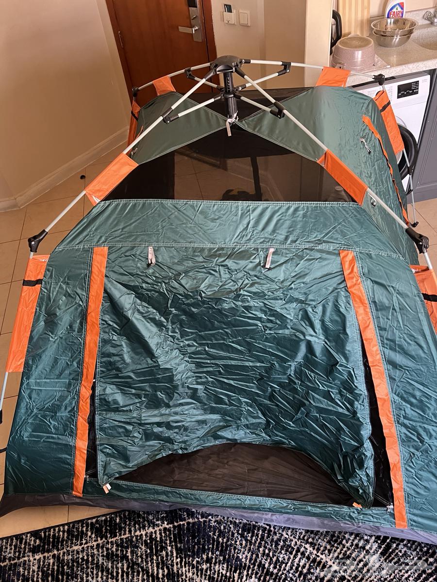 خيمة شبه جديد مستخدمه 3 مرات فقط64257225116291110