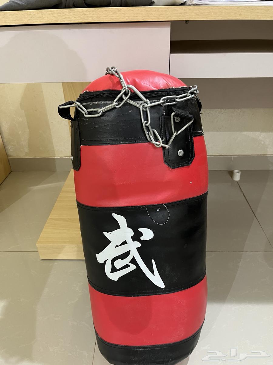 كيس ملاكمة بحاله جيده64257389715457110