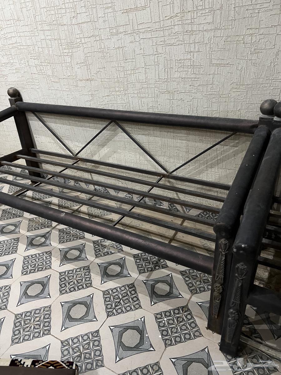 جلسه حديد للبيع64274235543809111