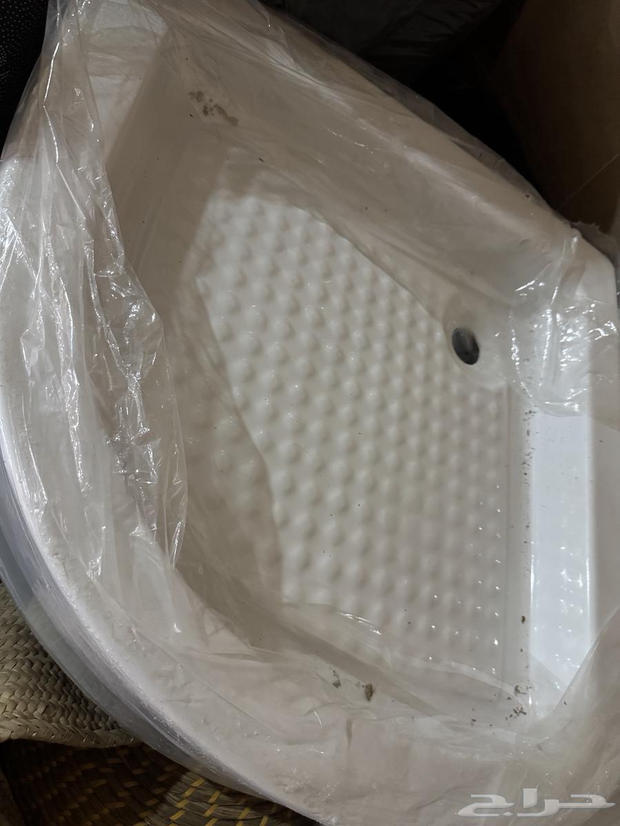 للبيع حوض استحمام صغير اتوقع الحجم 80cm x 80cm64256770758530110