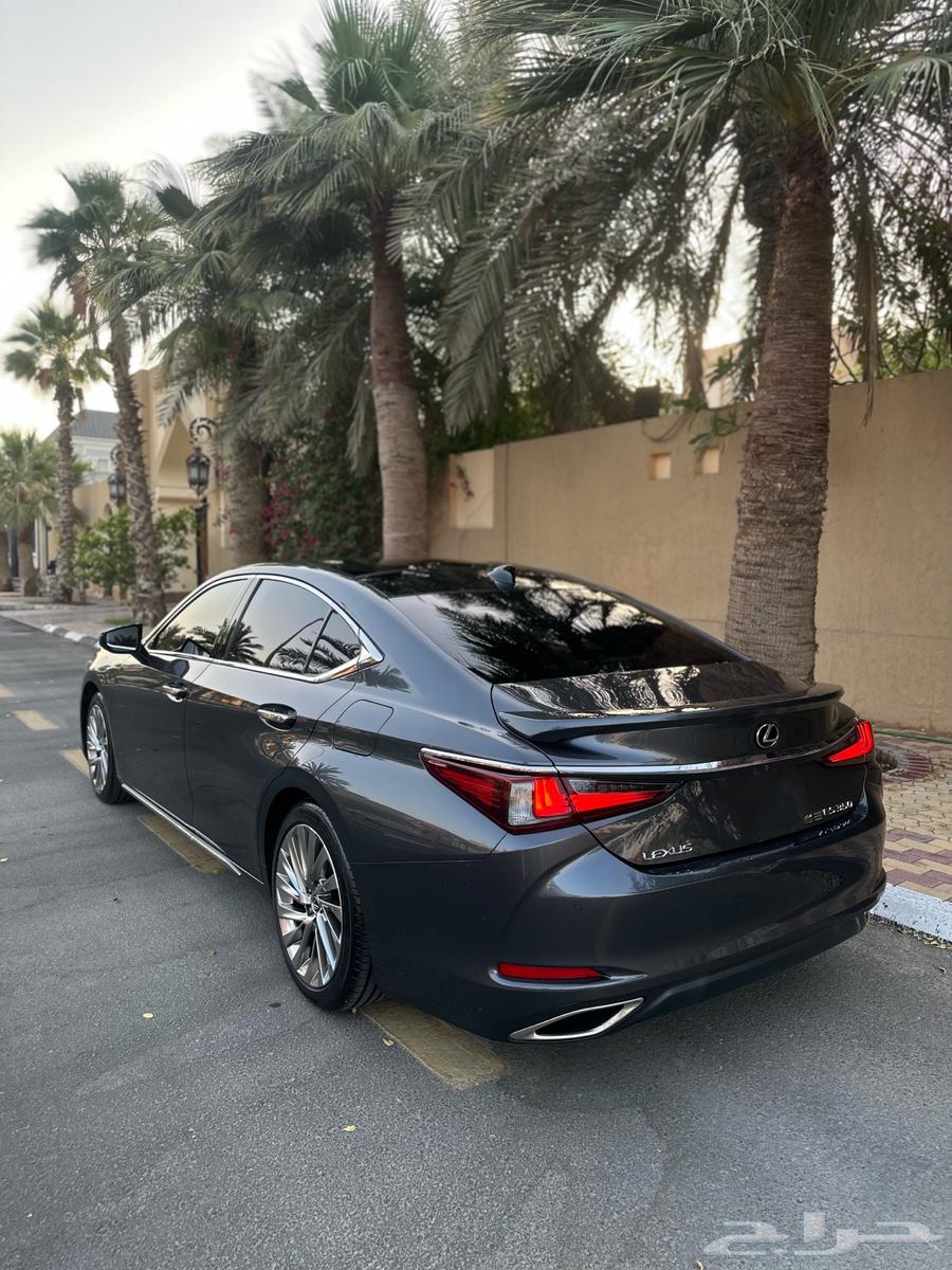 لكزس ES350 2022 بحاله الوكاله64422286647425112