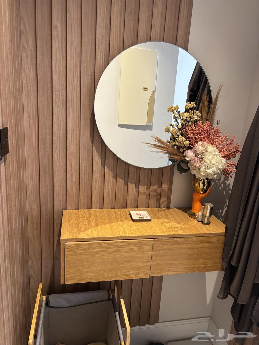 مدخل خشبي مع دولاب للبيع64265760361729110