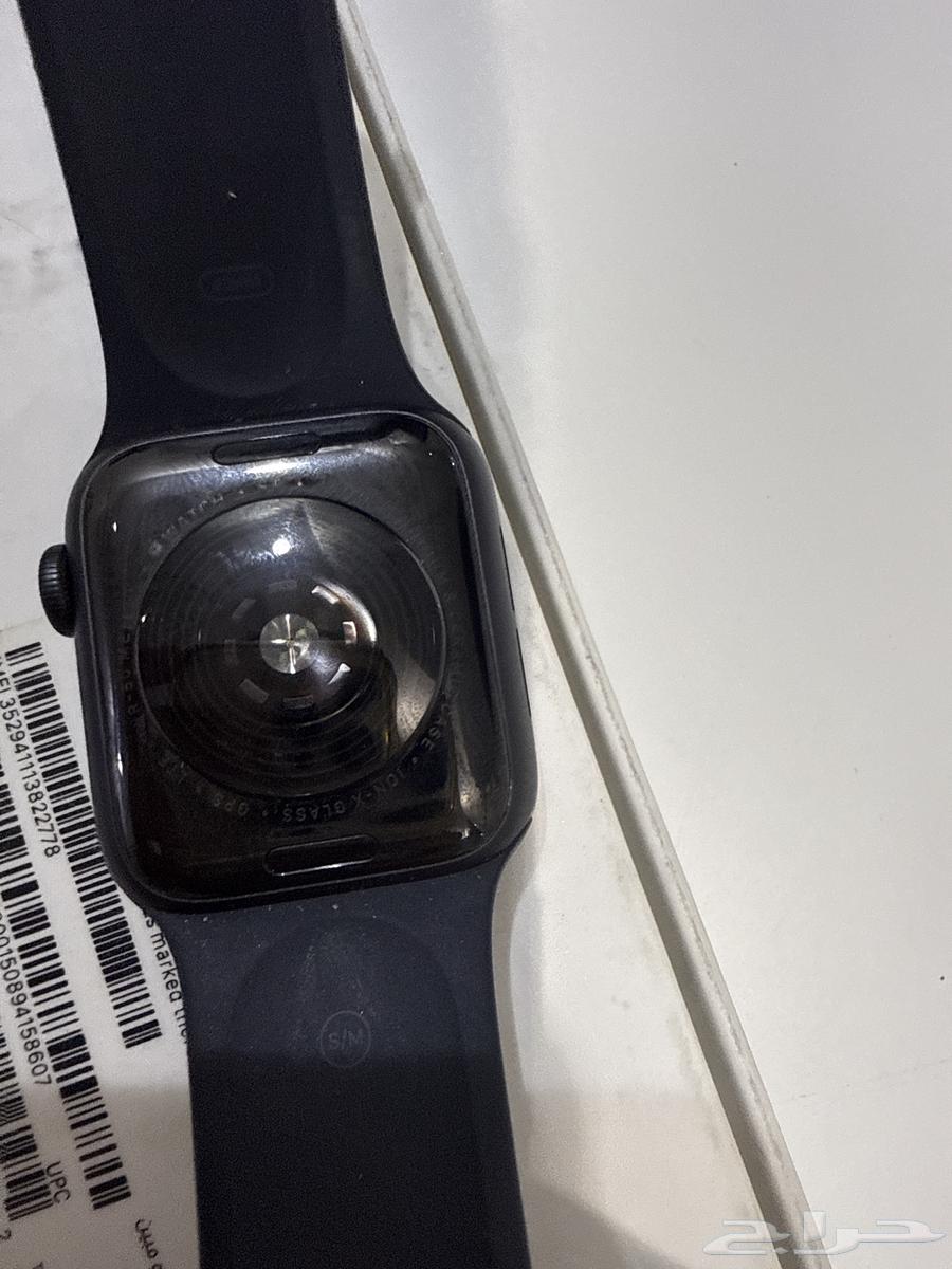 ساعه ابل64260407697794112