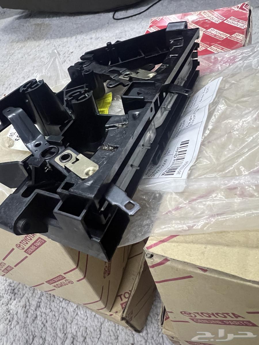 كنترول التحكم بالمكيف هايلوكس 89-97 جديد اصلي64420310183169111