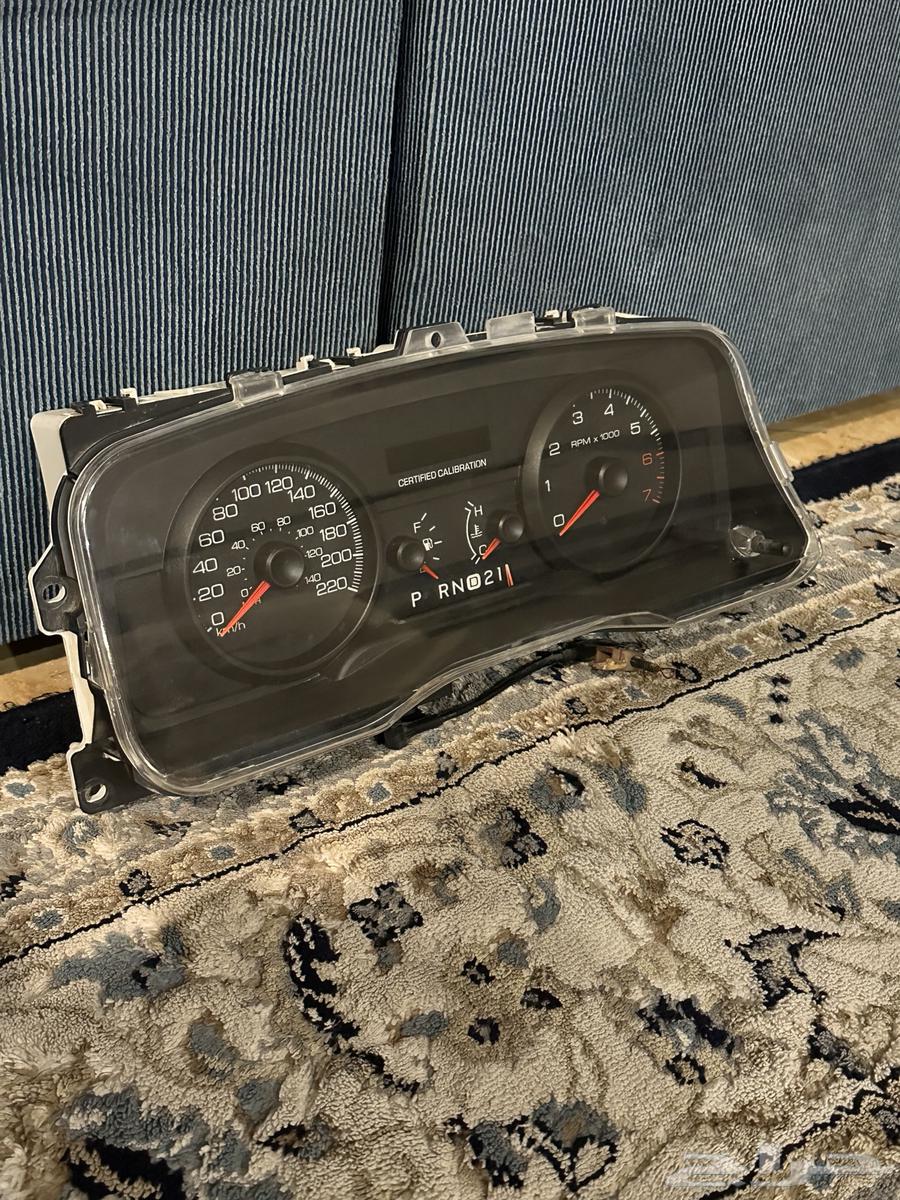 عداد فورد بوليسي64422788281601110