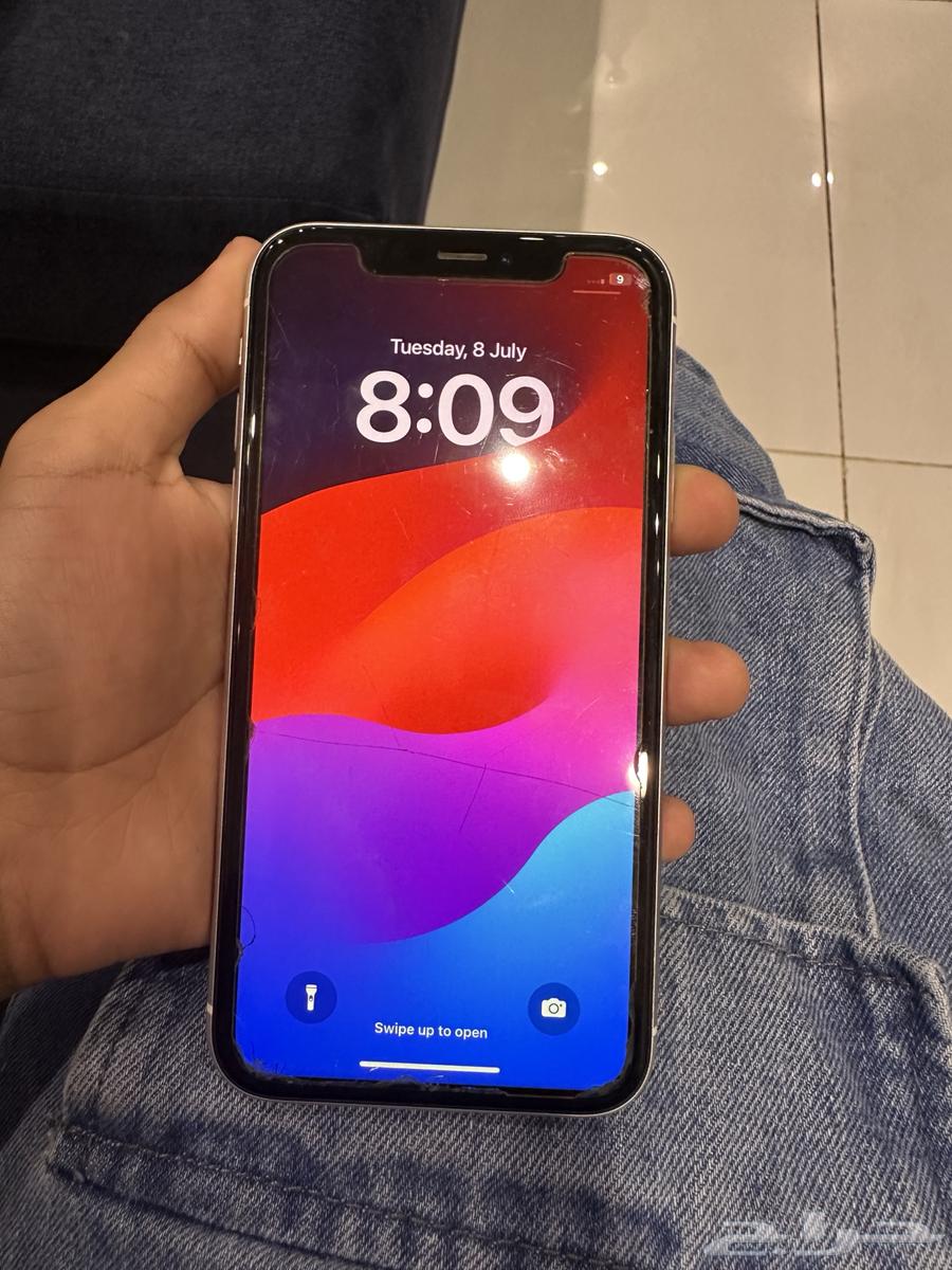 Genuine iPhone 64GB XR, very clean (battery 81%)64260587384707110