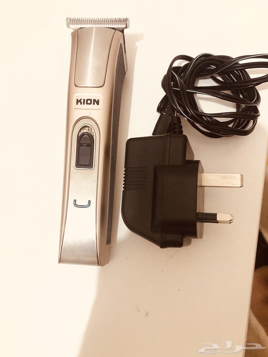 مكينة حلاقة مع شاحنها استخدام قليل64270414943106110
