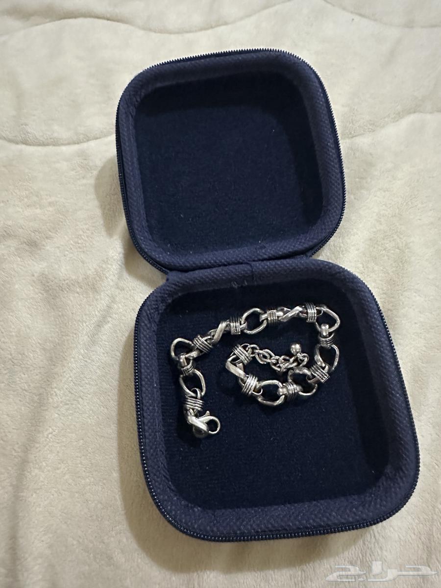 اسوارة تومي64259651390978111