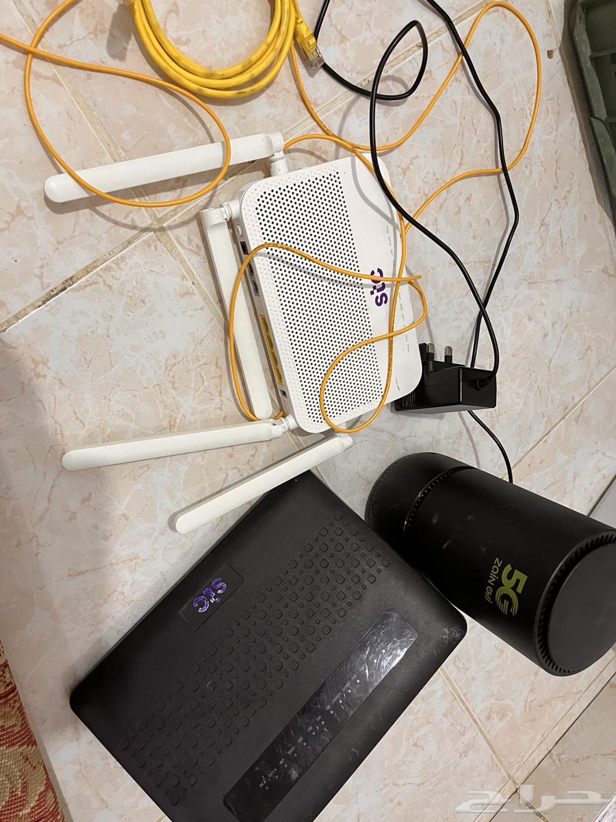 السلام عليكم   حاسوب شغال  100 وجميع اسلاكه مع الكيبورد64422756057729110