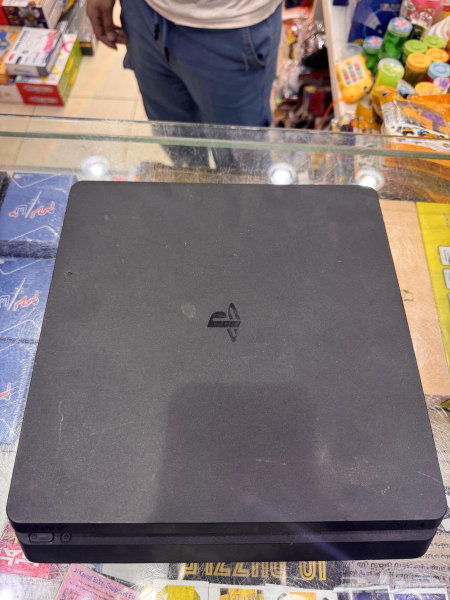 بلاستيشن 4 سليم64271404309761110