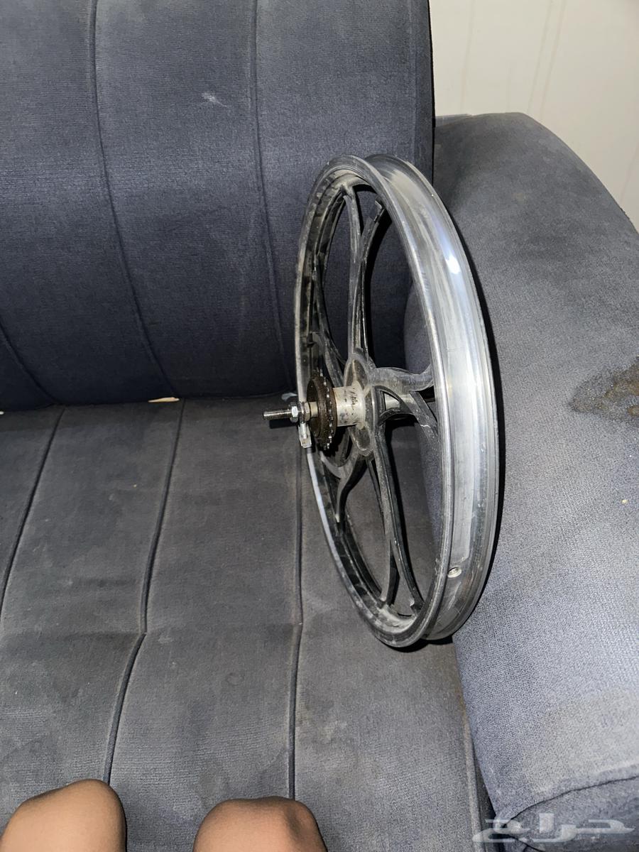 جنط شعله خلفي نظيف مقاس 2064423649580546111