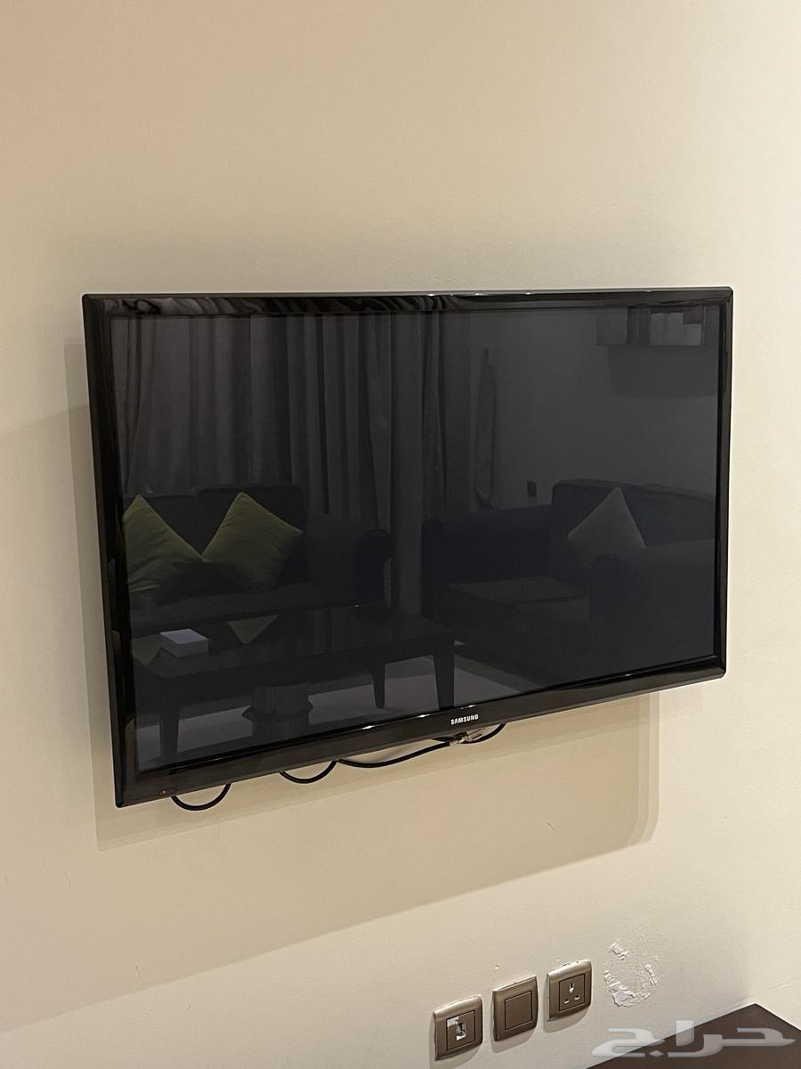 شاشات تلفزيون 43 و40 بوصه سامسونج عادي64271404028291111