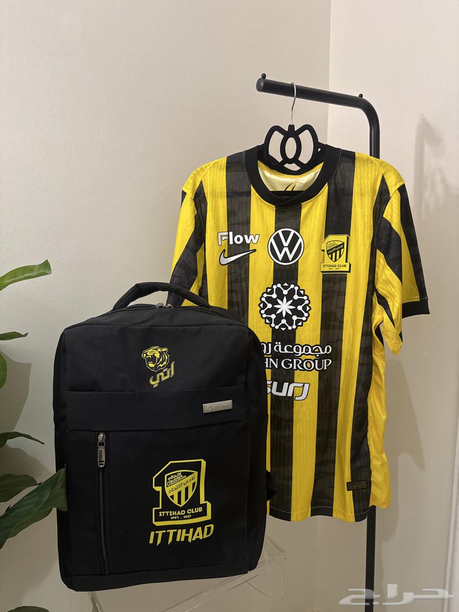 تيشيرت الاتحاد وشنطة الاتحاد64273166192898110