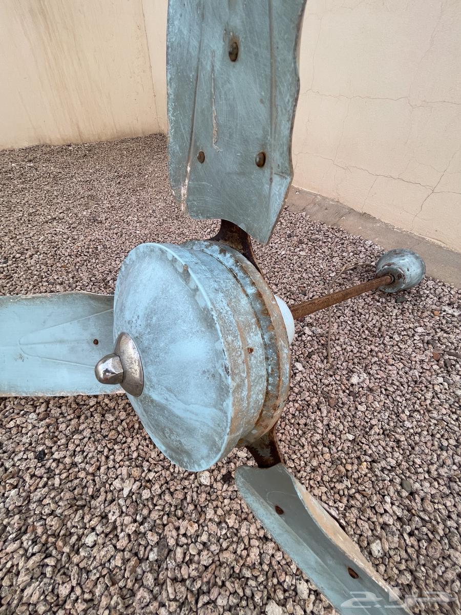 للبيع مروحه قديمه64259463534339111