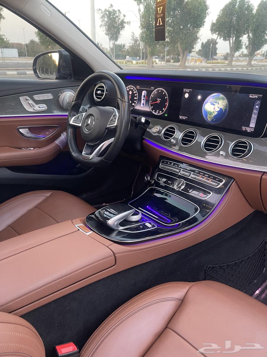 Mercedes E300 2018, Peak Cleanliness and Low Mileage64424638270466110