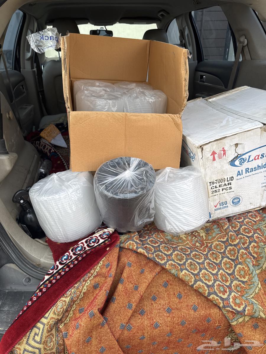 بلاستك اسود مع أغطيه للبيع عدد كرتونين64272841638531110