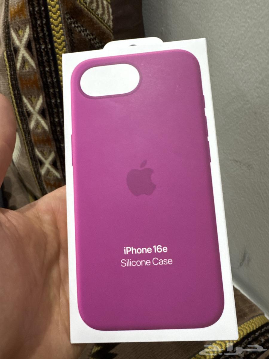 كفر آيفون 16 e سيليكون64426214615041110