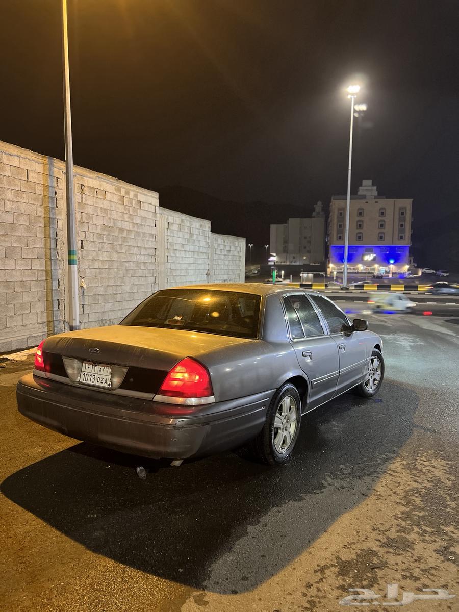 فورد كراون فيكتوريا أمريكي 2006 للبيع64426618086274112