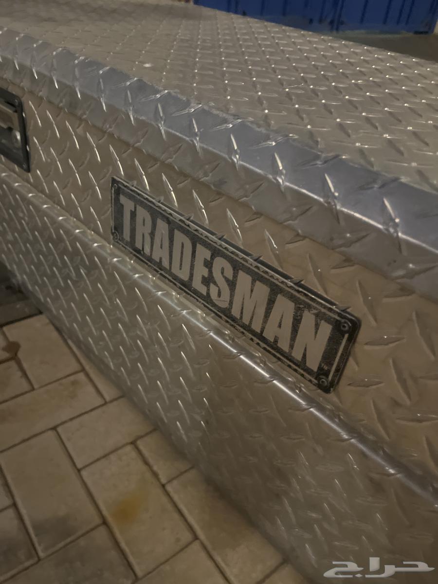 A cabin box mounted for the Siera and vehicle basin such as Hilux and Dadsen64419453954433112