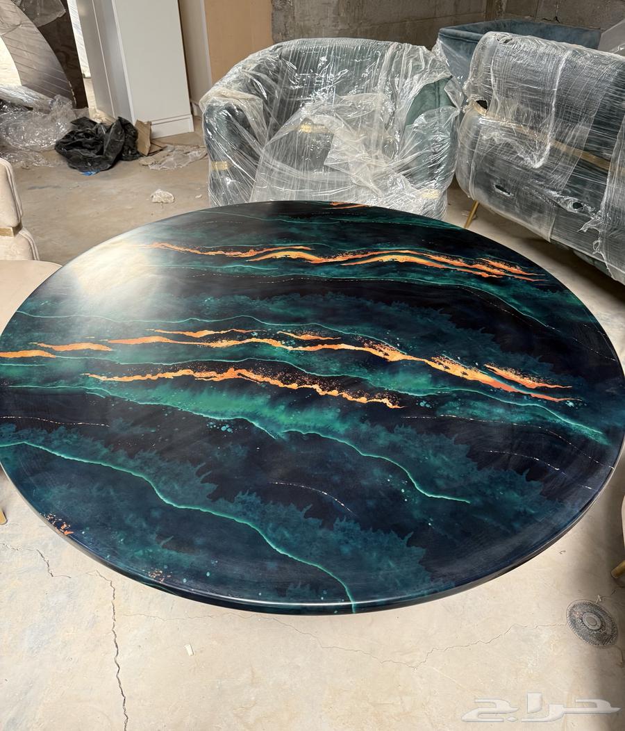 طاولات وكراسي خاصة بمطعم و كوفي64267701725314112