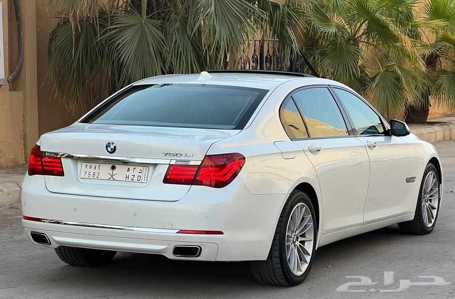 بي ام دبليو 750Li 2014 (بحالة ممتازة)64424320628353114