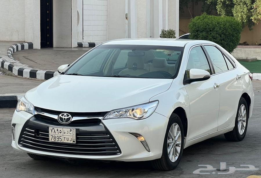 تويوتا كامري 2016 ليمتد (بحالة ممتازة)64424320567043110