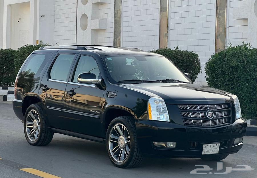 كاديلاك اسكاليد 2013 (بحالة ممتازة)64426496857603113