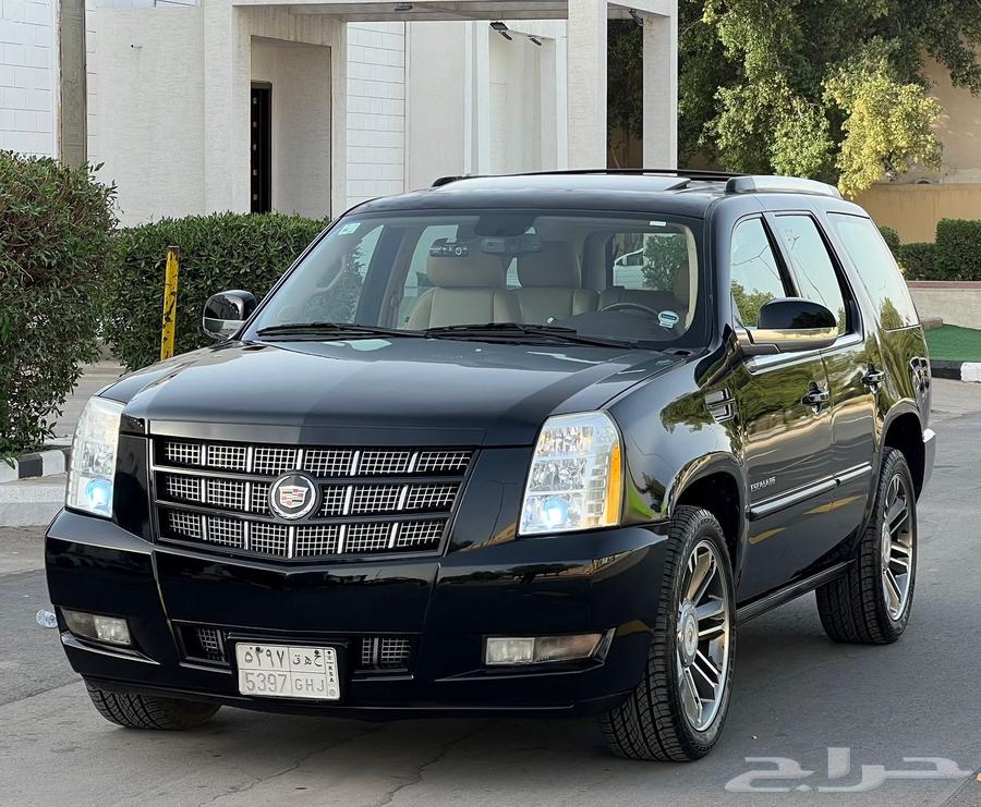 كاديلاك اسكاليد 2013 (بحالة ممتازة)64426496857603110