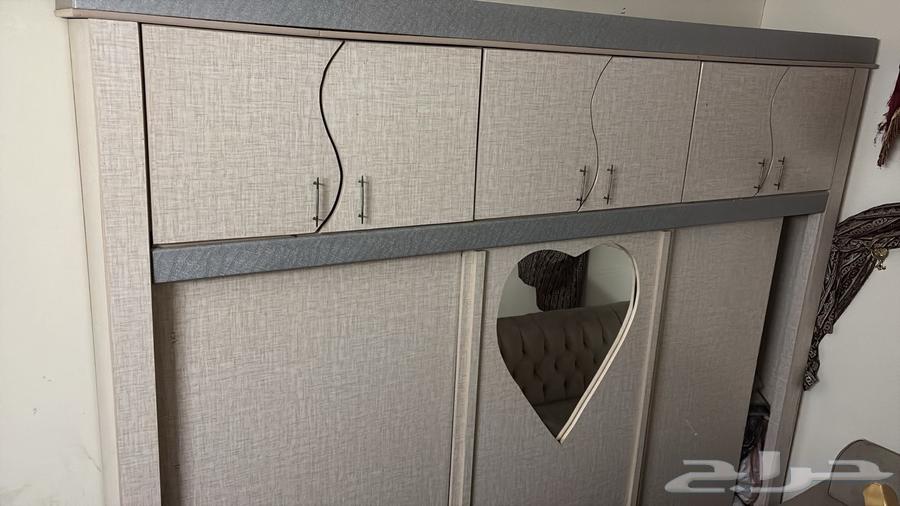 اثاث للبيع درج ومساند وكنب جديد64259822342913110