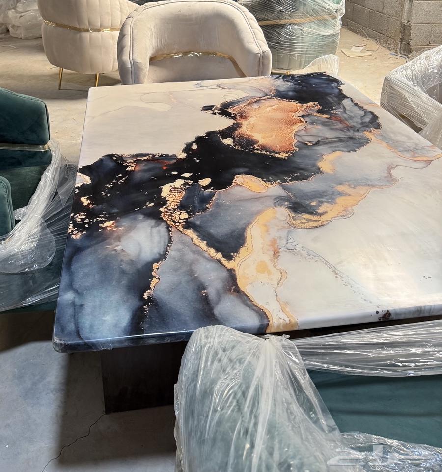 طاولات وكراسي خاصة بمطعم و كوفي64267701725314110