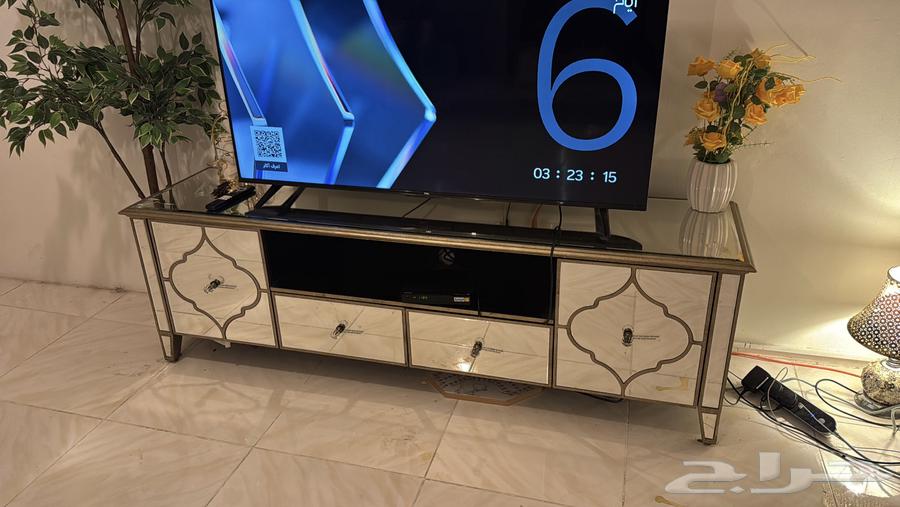 طاولة تلفزيون64269207267587111