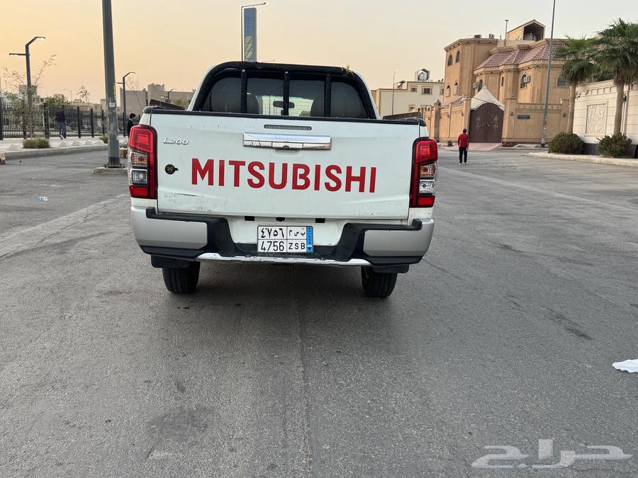 ميتسوبيشي L200 2022 فل كامل ابيض64425475454081114