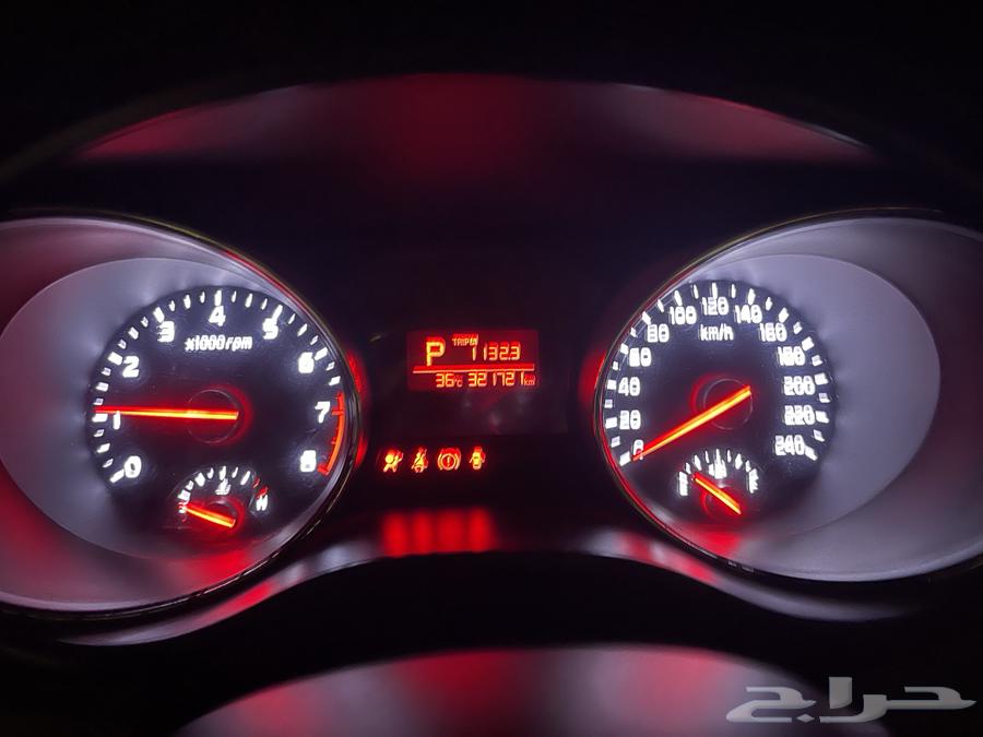 كيا كرنفال 201664425475475842112