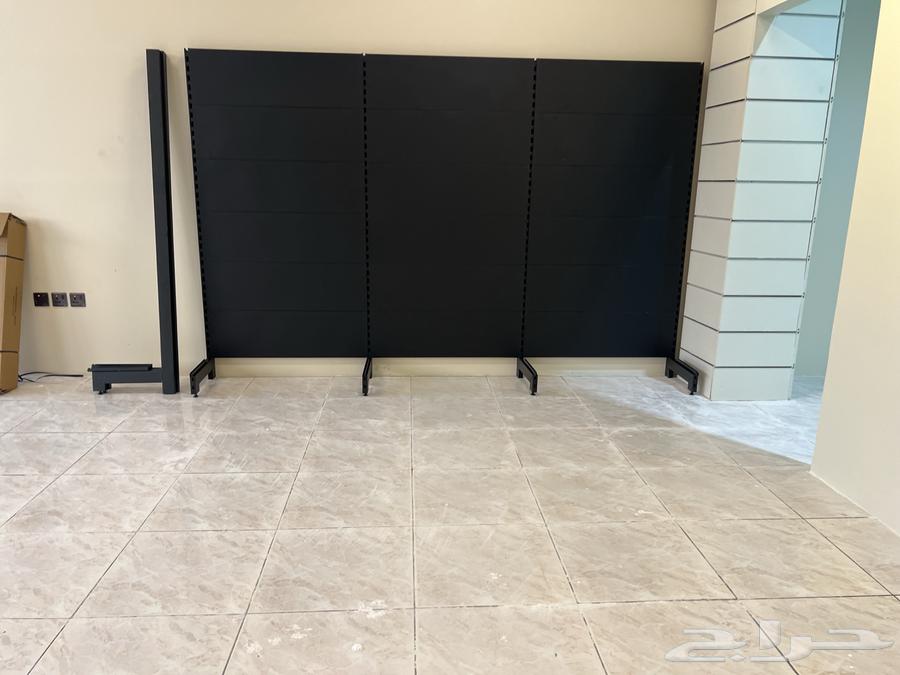 رفوف سوبر ماركت الون الاسود64268403554049110