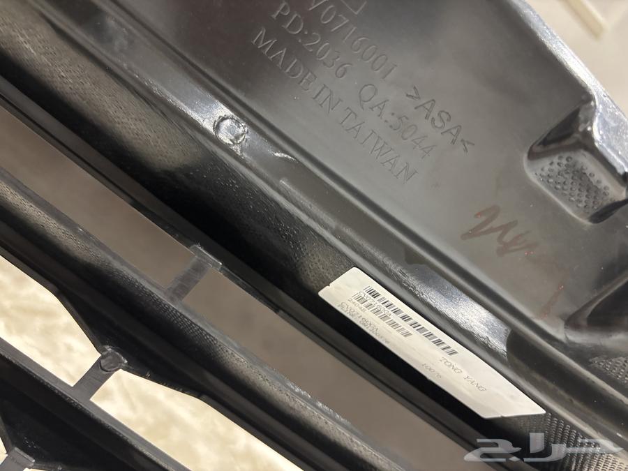 Rear right mesh with brand and rear right hub64427677229699110