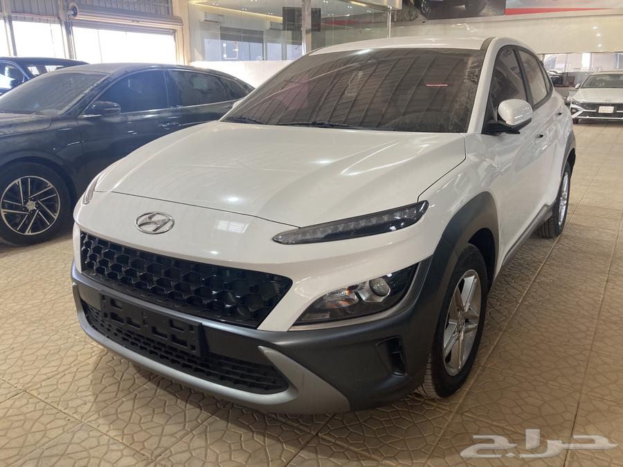 Arrival of two Kona cars, 2021 and 2022 models, with gasoline64427290758274111